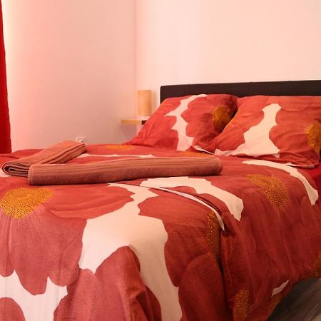 Saturne Apartment Saint-Quentin  Luaran gambar